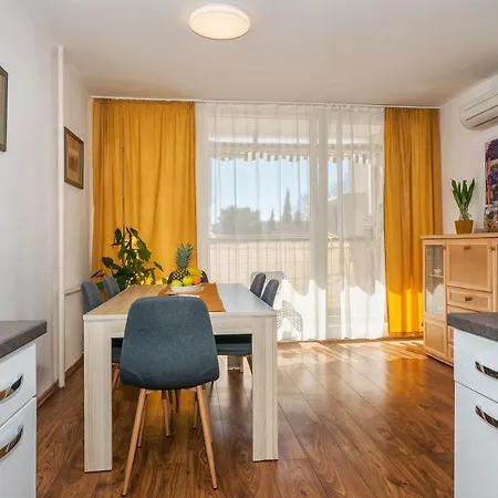 Apartamento Neda *