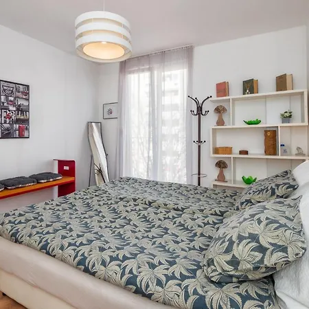 Neda Apartment Split